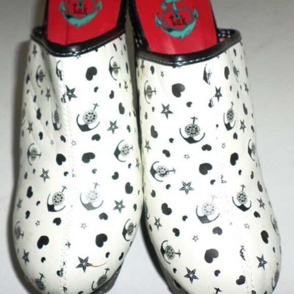 White Brand White/Black Anchor/Heart/Star Platform - Picture 2 of 8